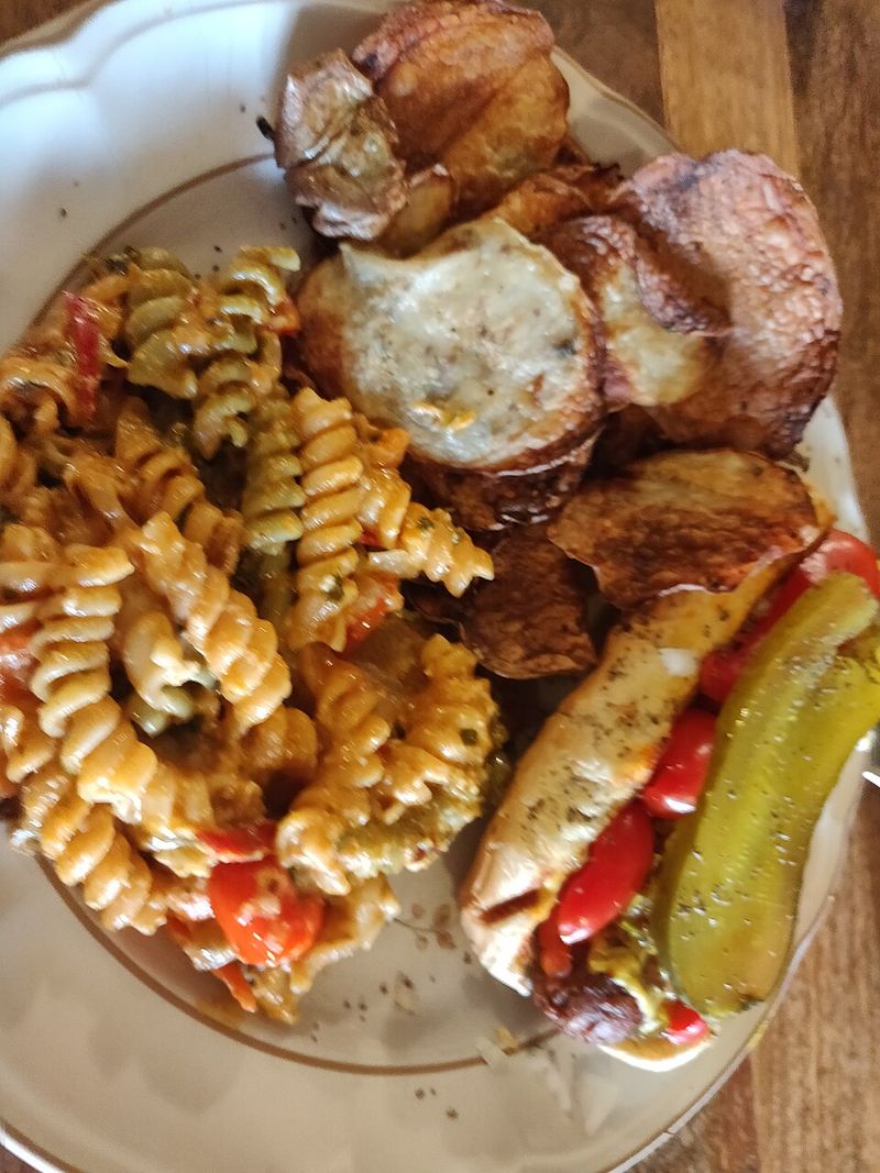 Vegetarian Mac And Cheese Hot Dog