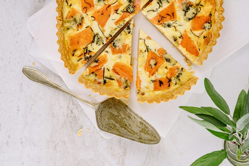 Pumpkin-Cheesecake Pie with Gingersnap Crust