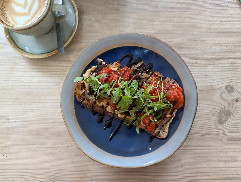 Smoky Hummus, Mushrooms & Harissa Tomatoes