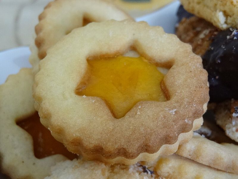 Sweet Fruit-Filled Star Cookies