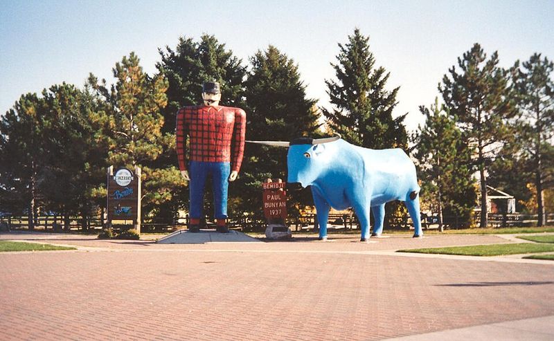 Paul Bunyan and Babe the Blue Ox – Bemidji, Minnesota