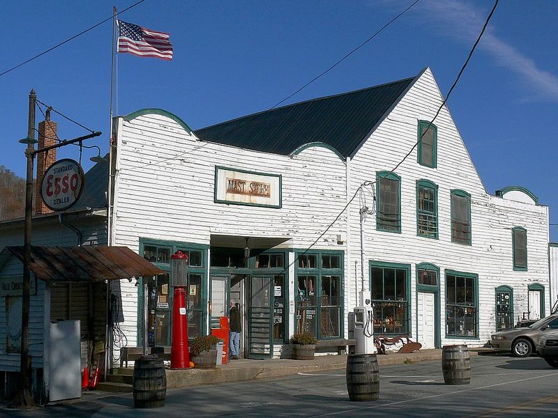The Legendary Mast General Store