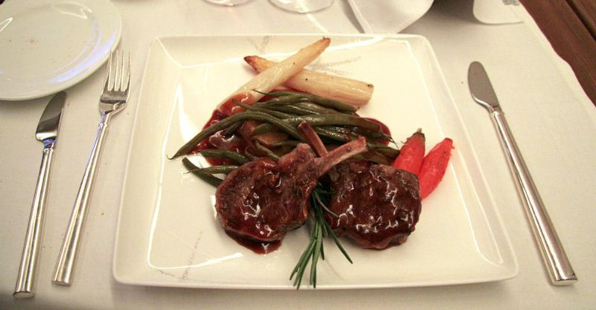The Most Lavish In-Flight Meals In Aviation History