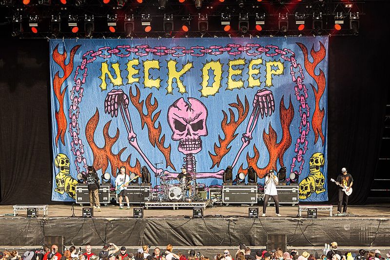 Neck Deep