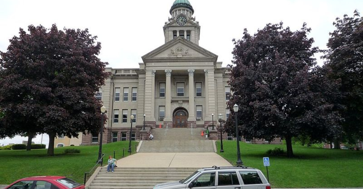 This Scenic Iowa Gem Captures The Heart Of The Midwest