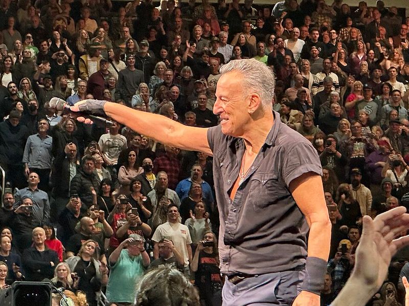 Bruce Springsteen – Born in the U.S.A.