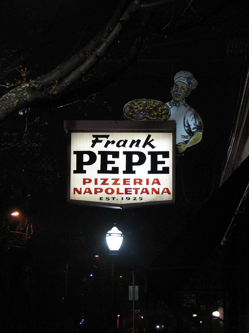 Frank Pepe Pizzeria Napoletana – New Haven, CT