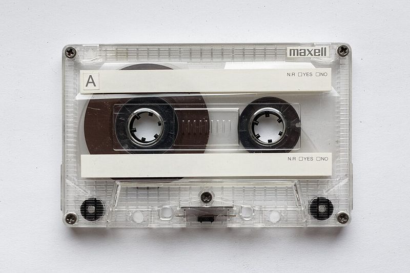 Celine Dion – Opération Beurre De Pinottes (1985)