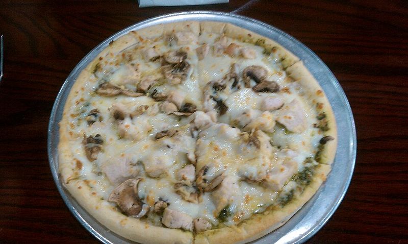 Grilled Chicken Pesto Pizza