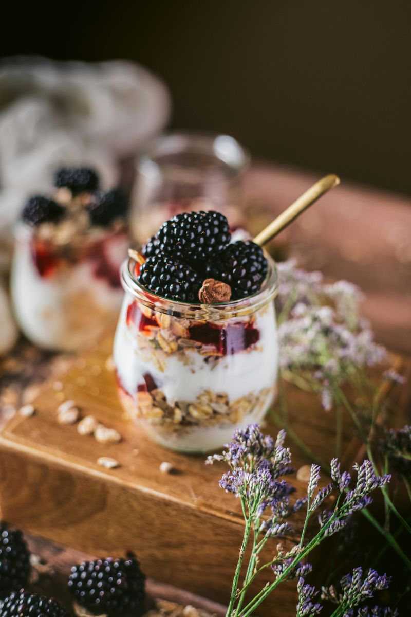 Overnight Oats With Fresh Berries