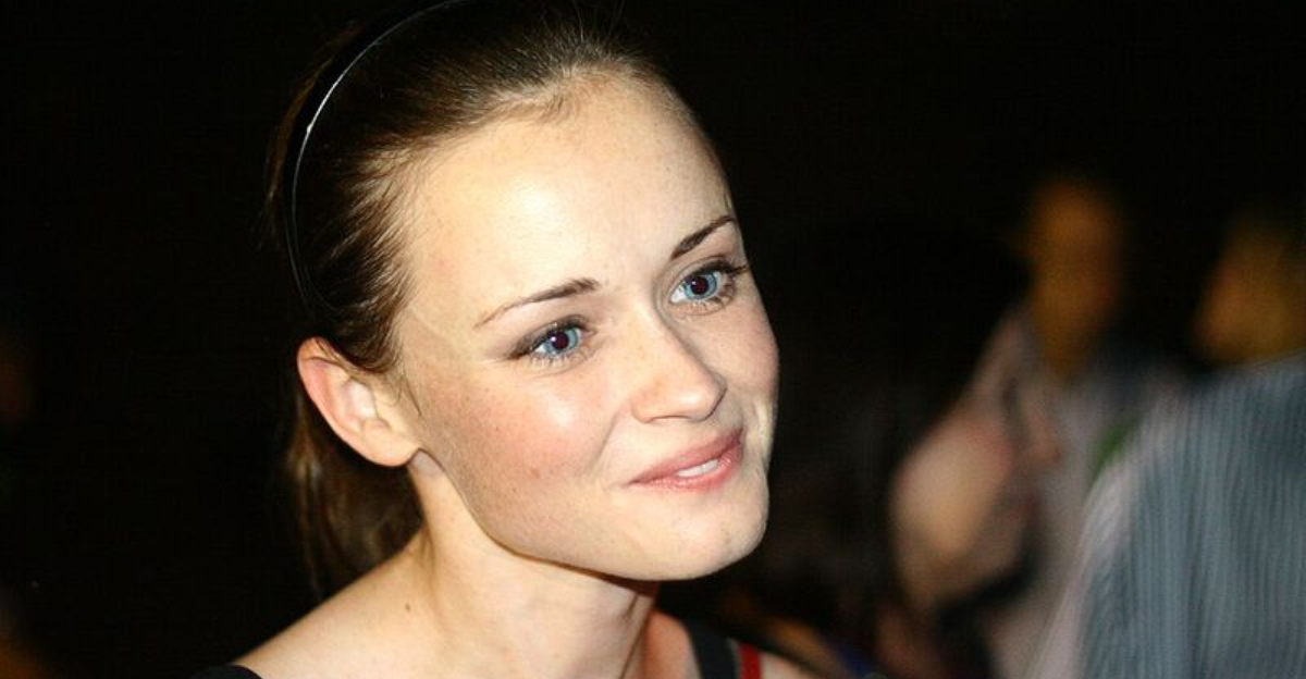 9 Rory Gilmore Habits Modern Audiences Would Side-Eye Instantly