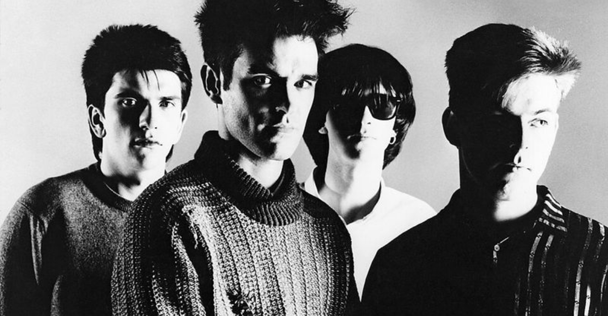 A Look Back At The Greatest 16 B-Sides Of The Physical Music Era