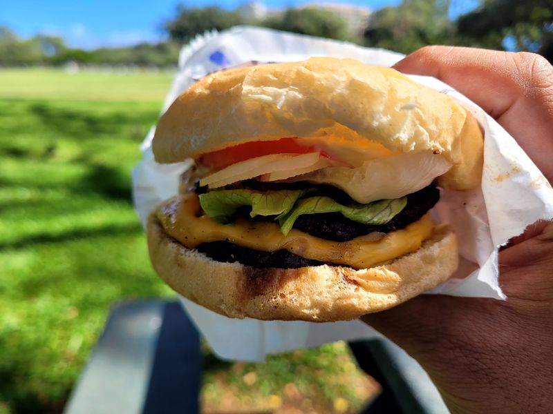 W&M Bar-B-Q - Kailua, Hawaii