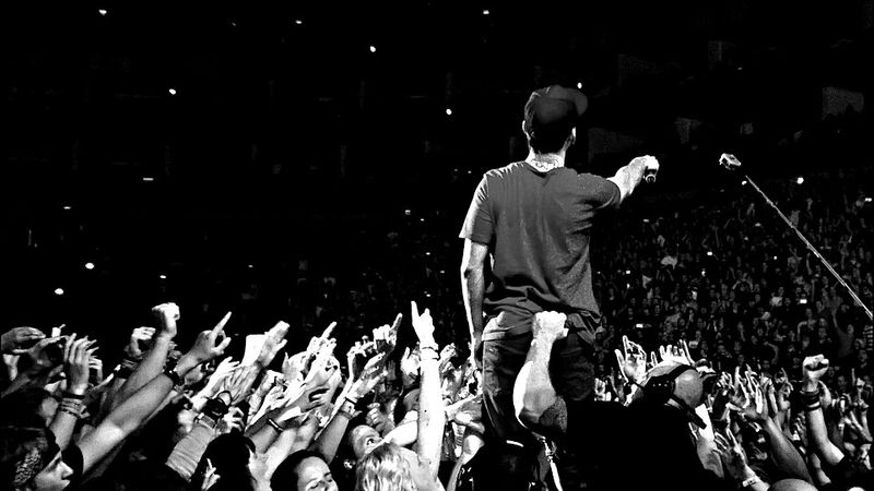 Rolling in the Deep – Linkin Park live mashups / metal covers (Adele)