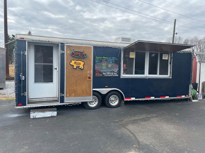 Big John's Barbecue, Bear