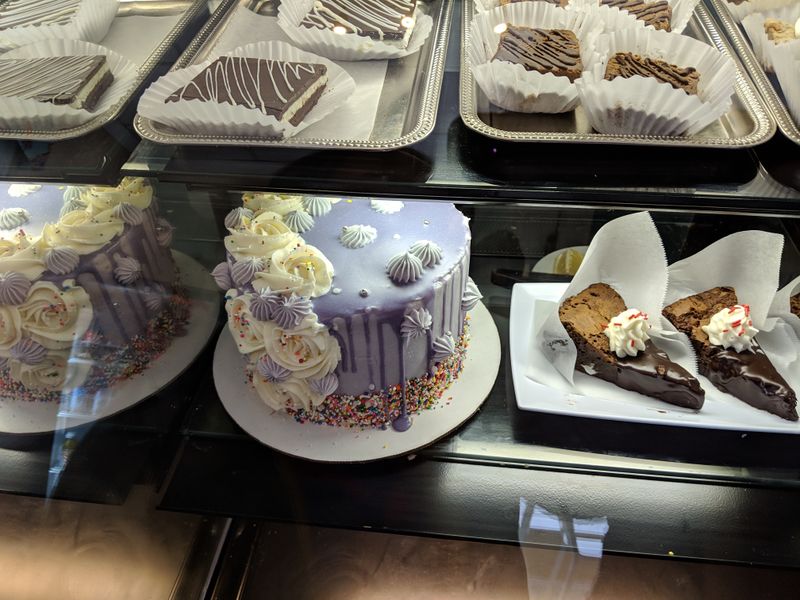 Sugar Benders Cakery & Dessert Bar