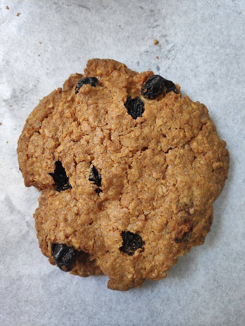 Oatmeal Raisin Cookies
