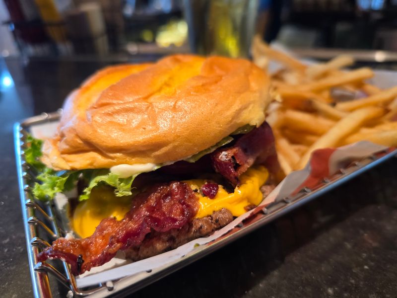 Colorado: Smashburger – The Classic Smash