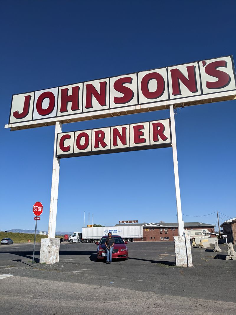 Colorado: Johnson's Corner