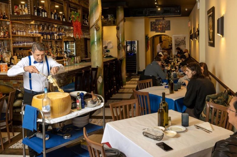 White-Jacketed Waiters Who Remember Your Name