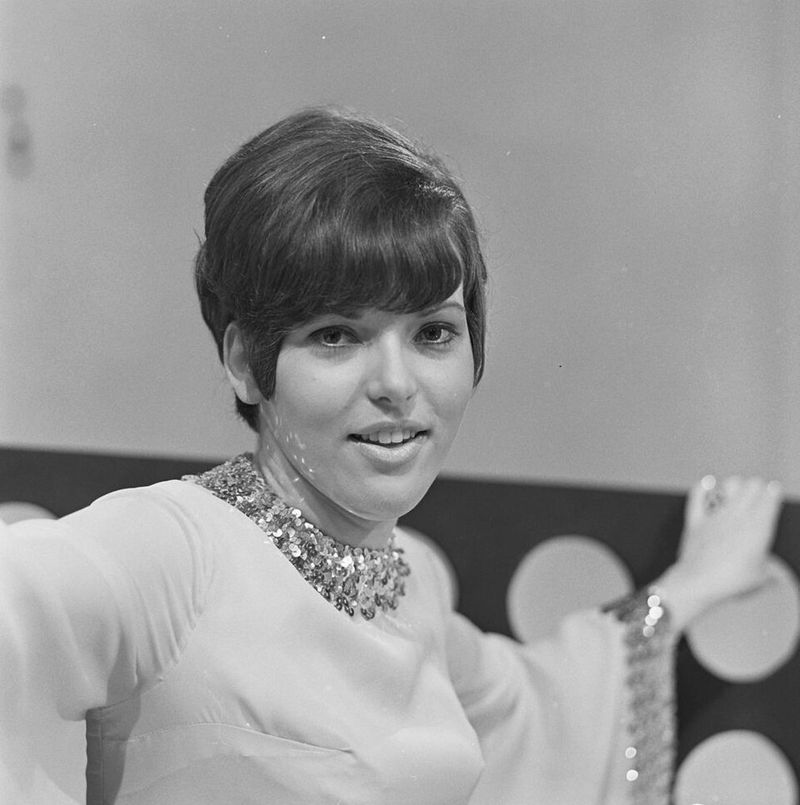 Emotion – Samantha Sang