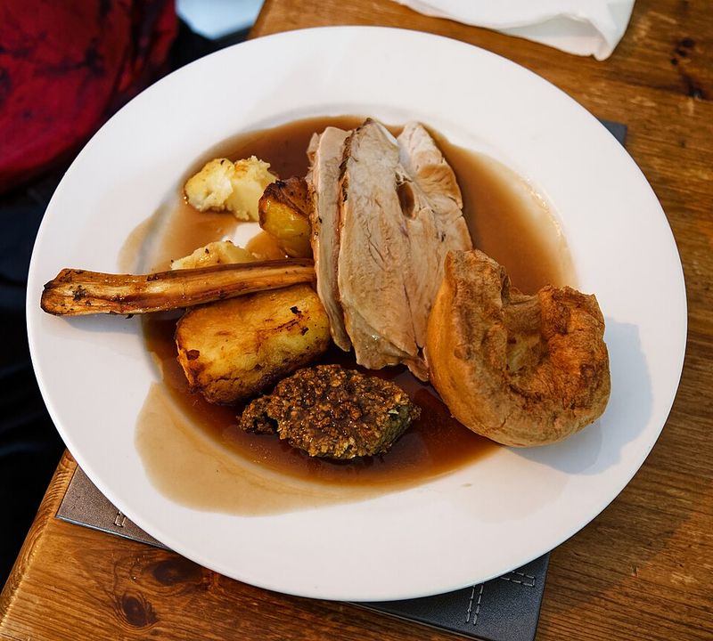Cranberry-Studded Roast Turkey Dinner