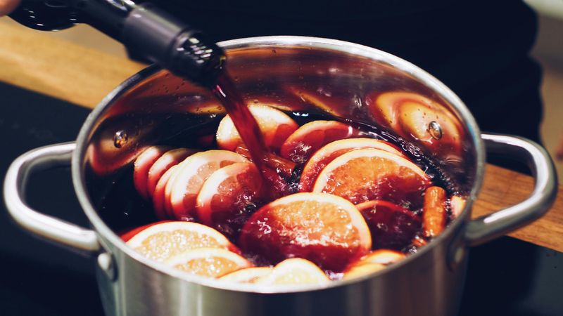 Mulled Wine: Simmered Spice-Infused Warmth