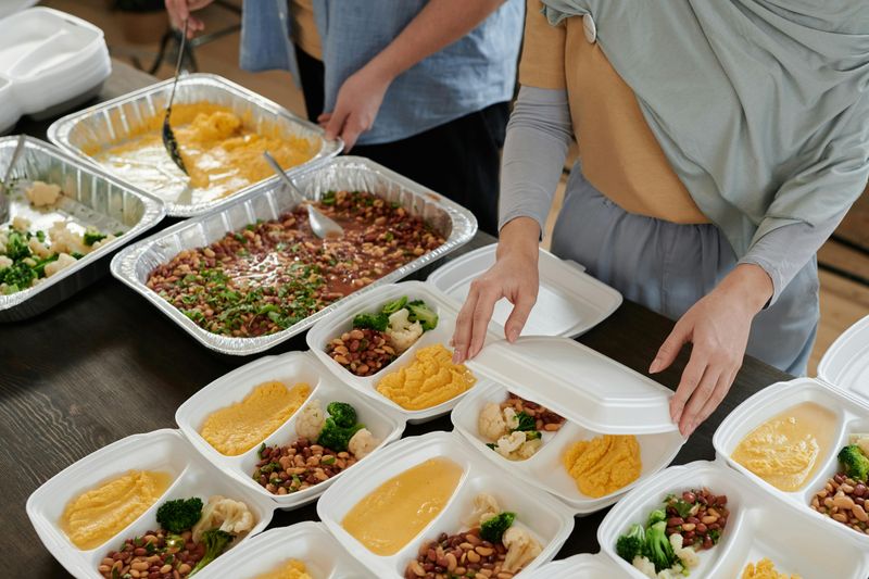 Packing Leftovers Into Deep Containers Instead Of Shallow Ones