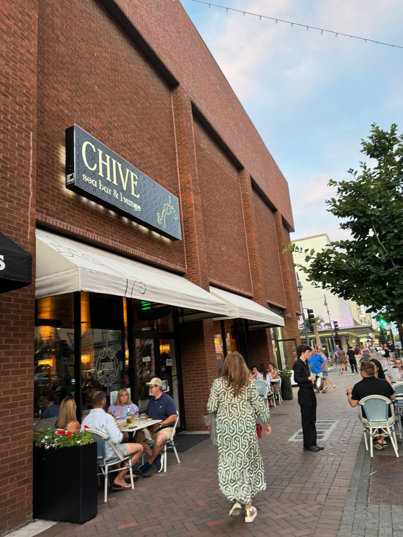 Chive Sea Bar And Lounge