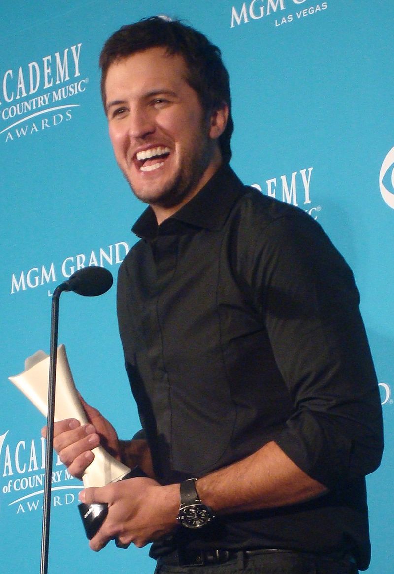 Little Boys Grow Up And Dogs Get Old – Luke Bryan