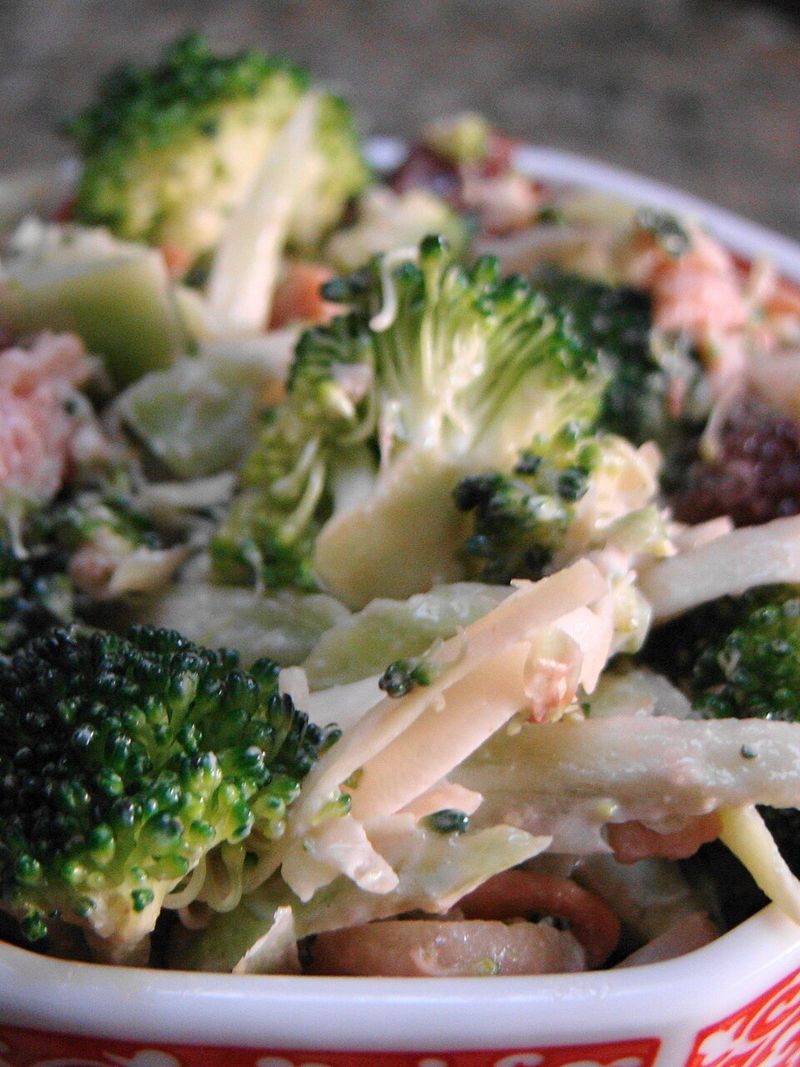Broccoli Crunch Salad: Garden Freshness Meets Bacon Bliss