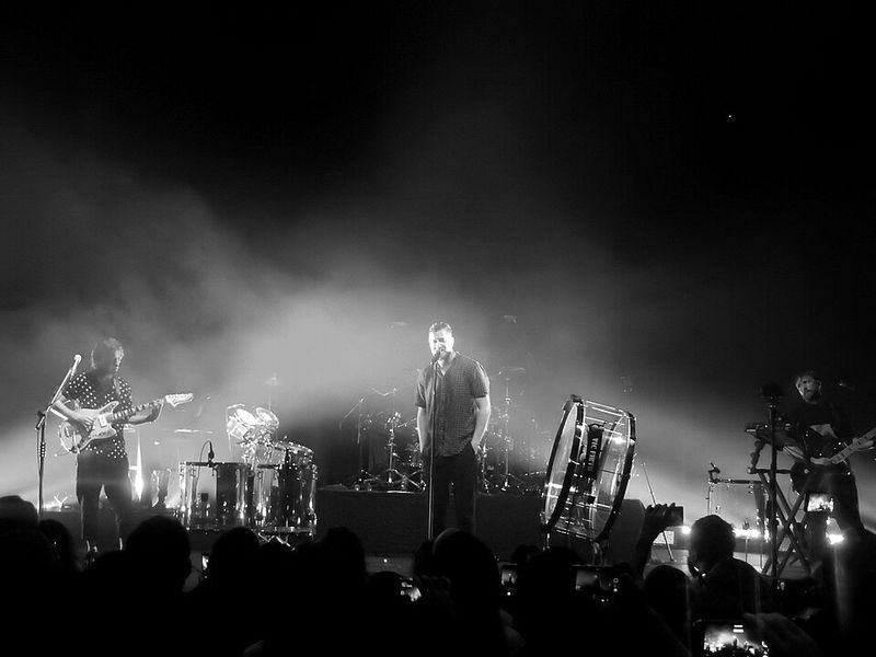 Radioactive – Imagine Dragons (2012)