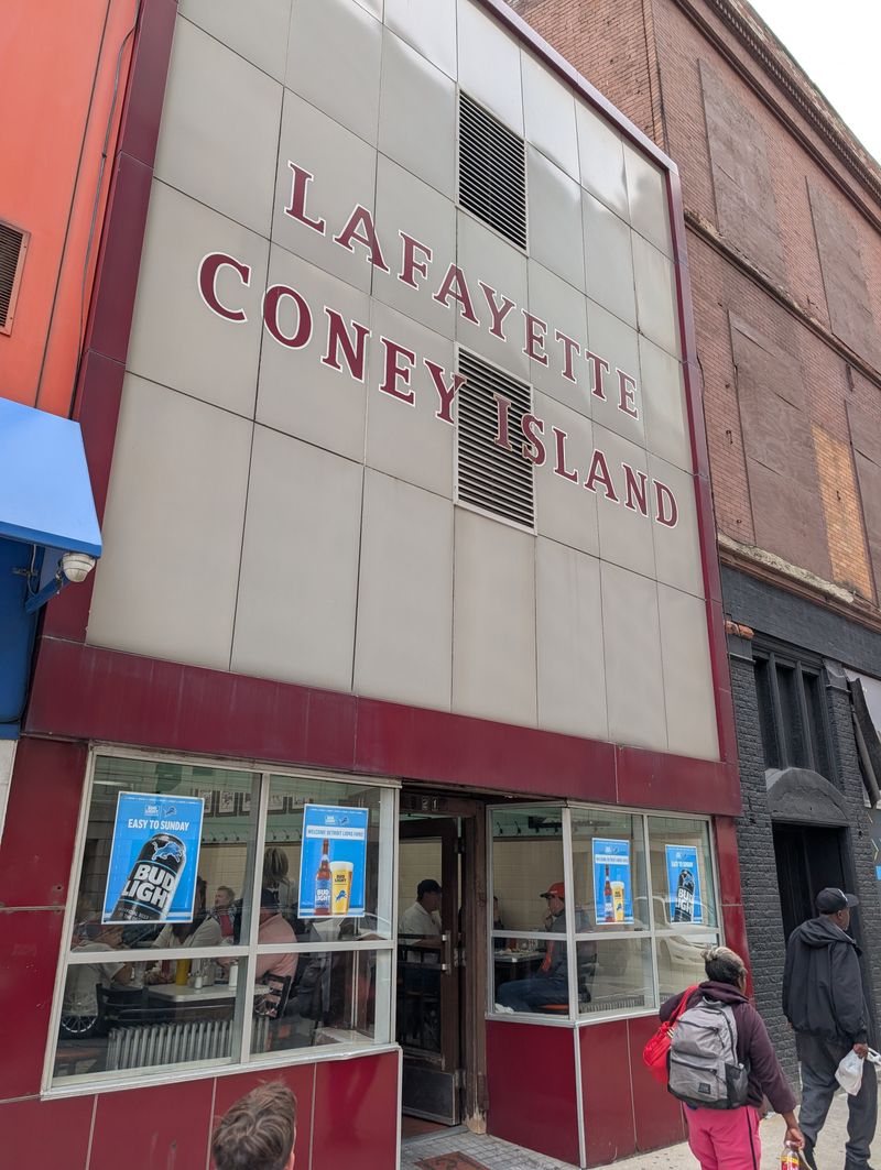 Lafayette Coney Island, Detroit