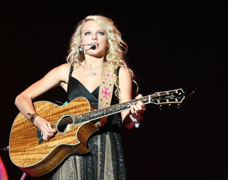 Taylor Swift: From Country Girl To Pop Queen