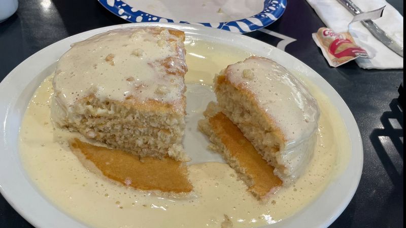 Hawaii: Boots & Kimo's Homestyle Kitchen