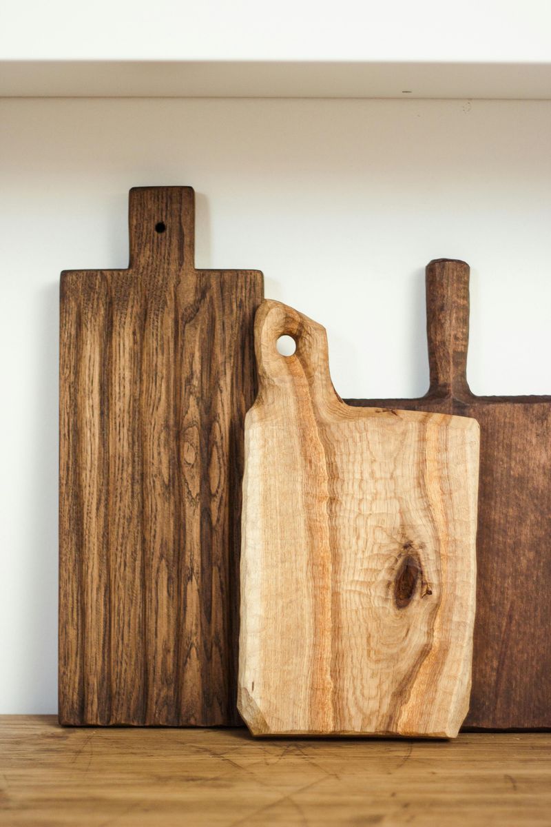 Using Wooden Cutting Boards Without Sanitizing
