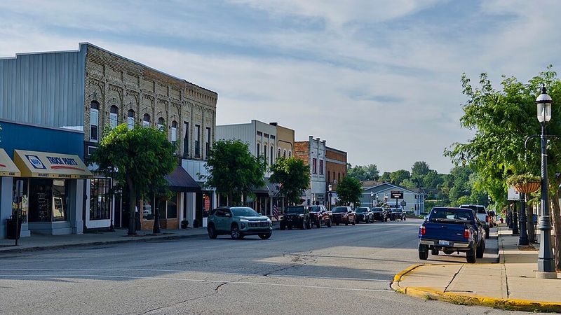 A Welcoming Small-Town Atmosphere