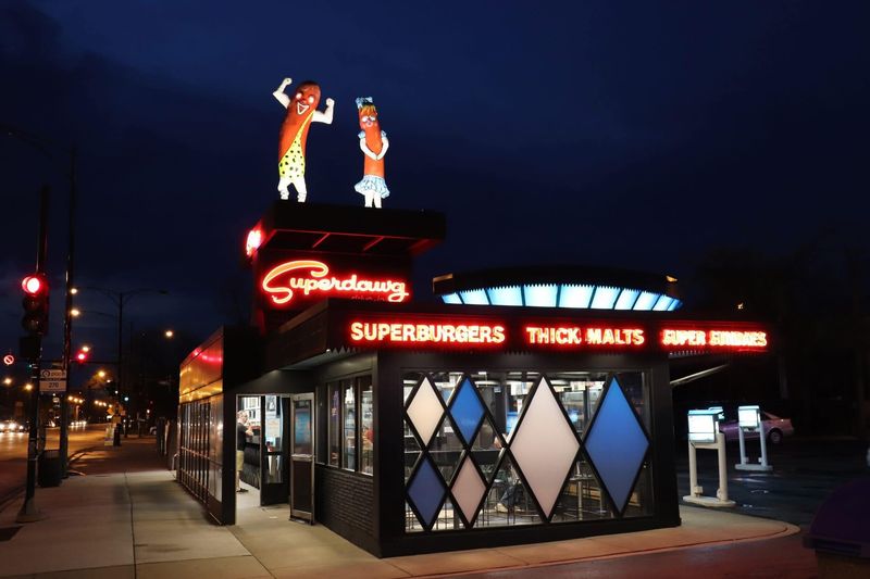 Illinois: Superdawg Drive-In