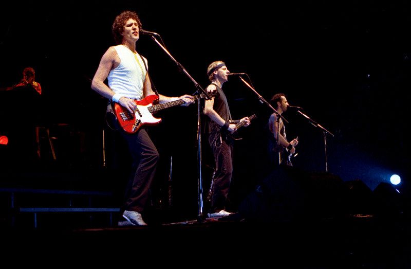 Money For Nothing – Dire Straits