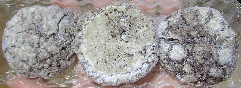 Chocolate Crinkle Cookies