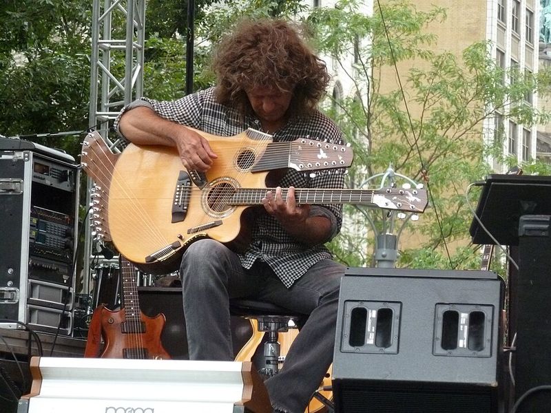 Pat Metheny's Pikasso Guitar