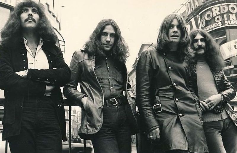 Black Sabbath - Black Sabbath (1970)