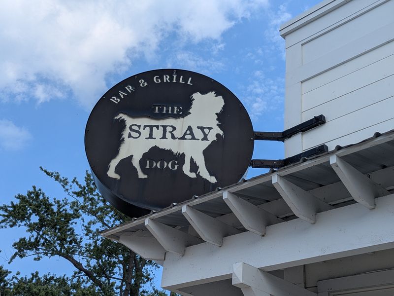 The Stray Dog Bar and Grill, New Buffalo