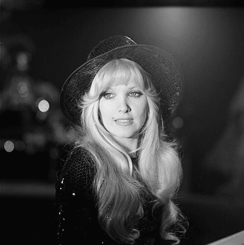 Lynsey de Paul – Sugar Me