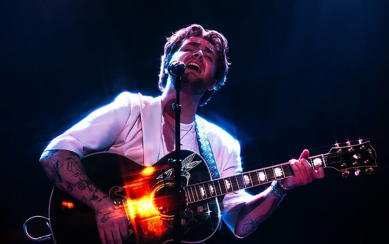 Ordinary – Alex Warren