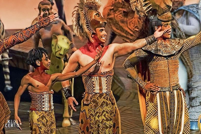 Scar Complains About Being Surrounded By Idiots