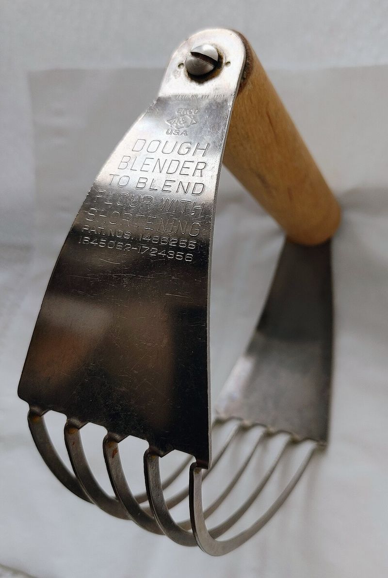 Pastry Blender (Dough Blender)