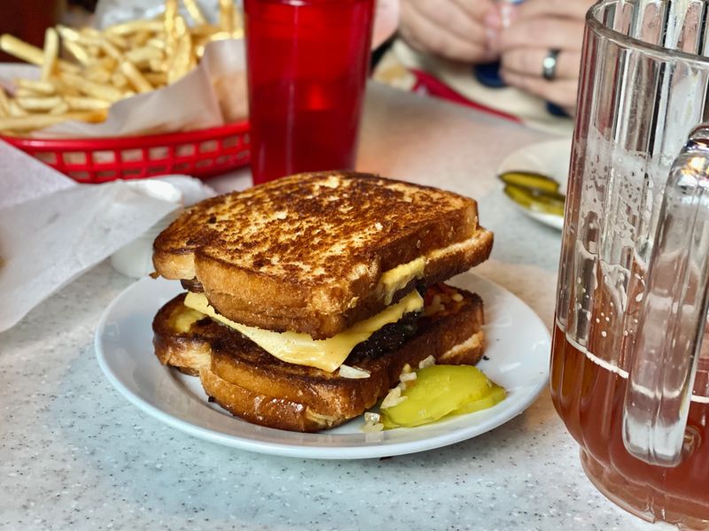 Minnesota – Matt's Bar