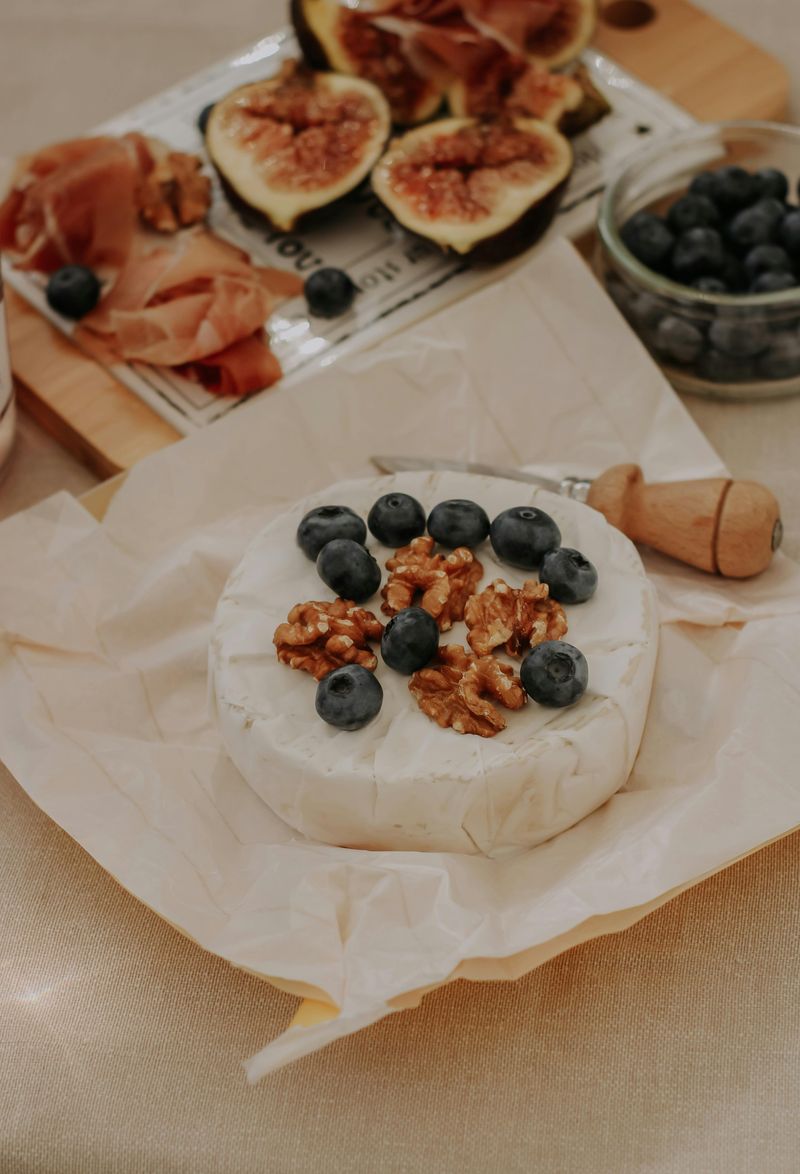 Baked Brie with Cranberries and Almonds