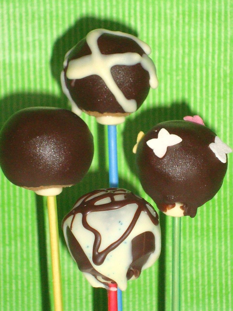 Decorations Slide Off Or Colors Bleed